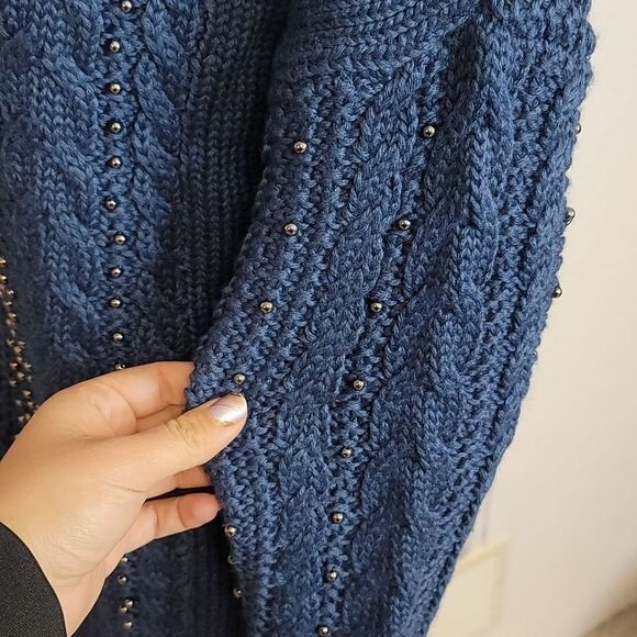 SHOW Me Your MuMu  Sweater - Picture 7 of 11